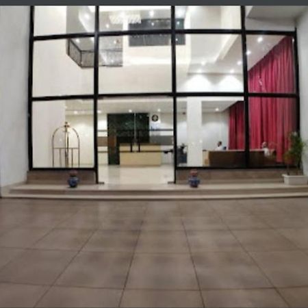 Derby Greens Hotel Bhopal Eksteriør billede