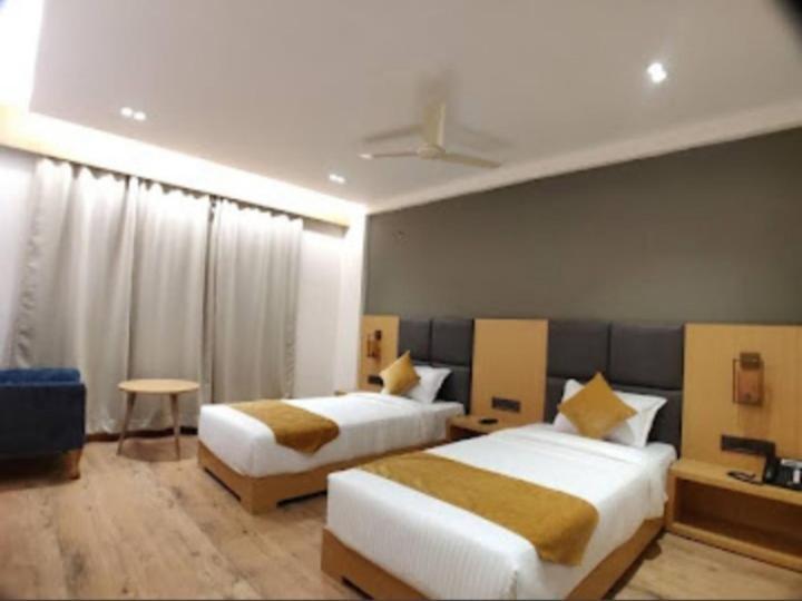 Derby Greens Hotel Bhopal Eksteriør billede